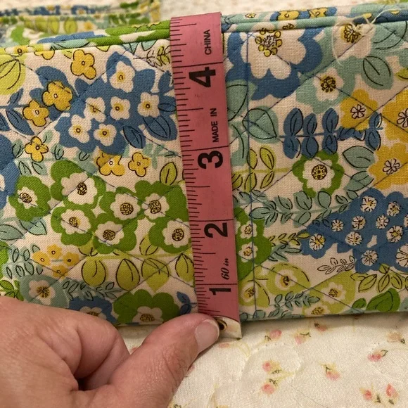 Floral Vera Bradley Crossbody Purse - Picture 7 of 10